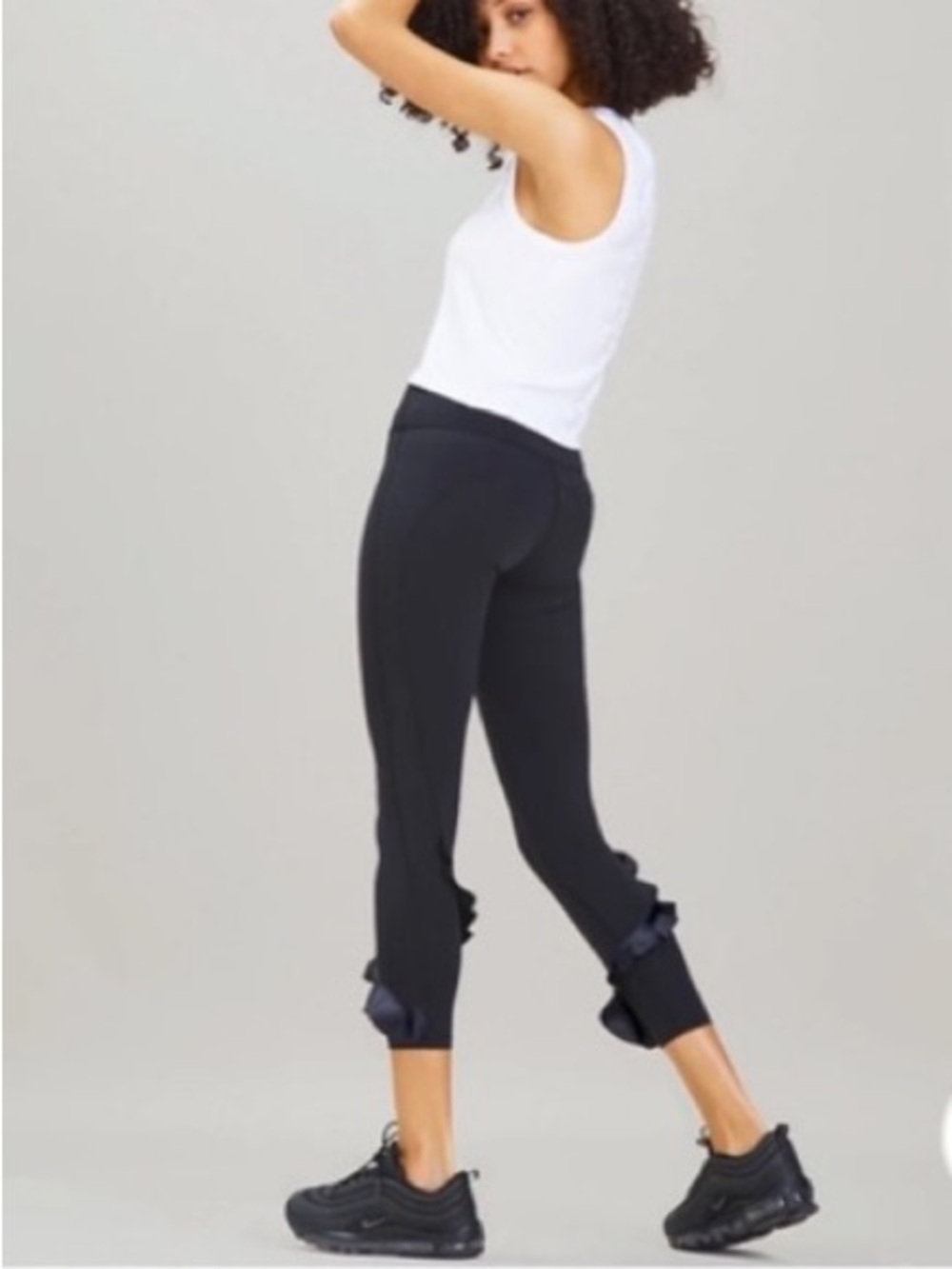 Urban Savage ruffle athleisure in black size Small